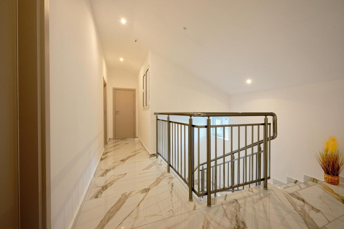 היסריה Sakutski House מראה חיצוני תמונה